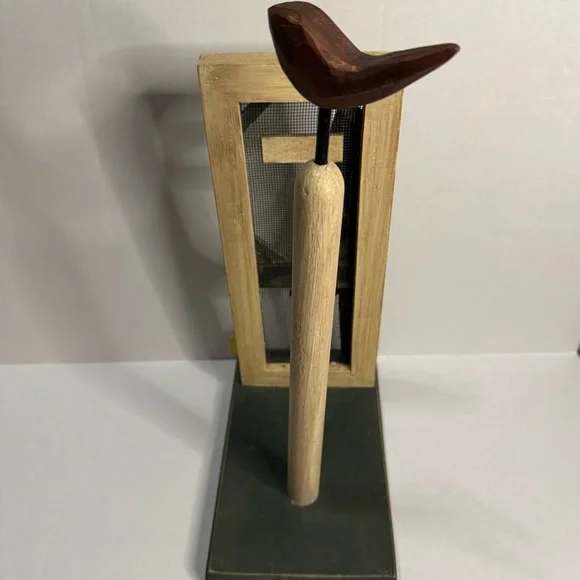 Rustic Paper Towel Holder With Screen Door And Bird - Picture 7 of 8